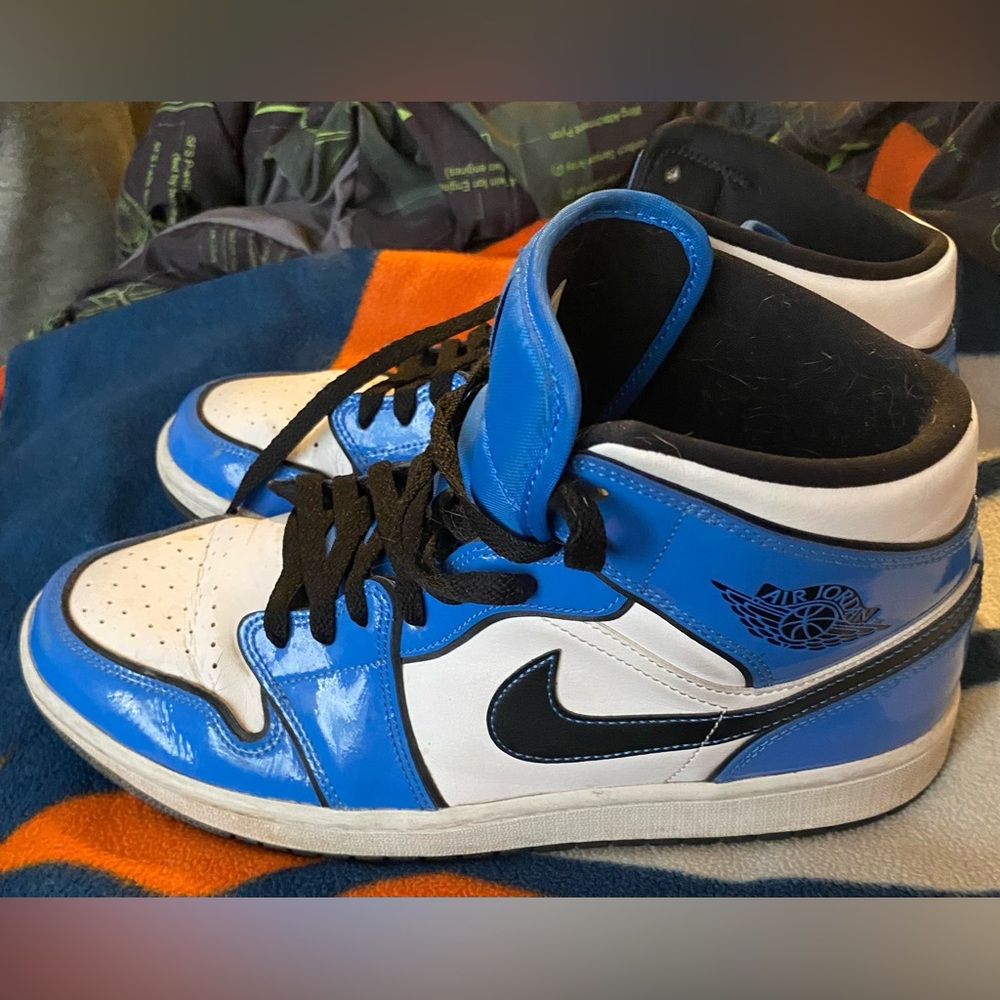 JORDAN 1 SIGNAL BLUE!!!!